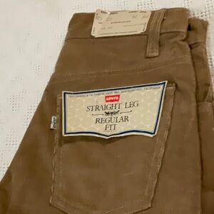 Levi straight leg, regular fit, light brown corduroy jeans